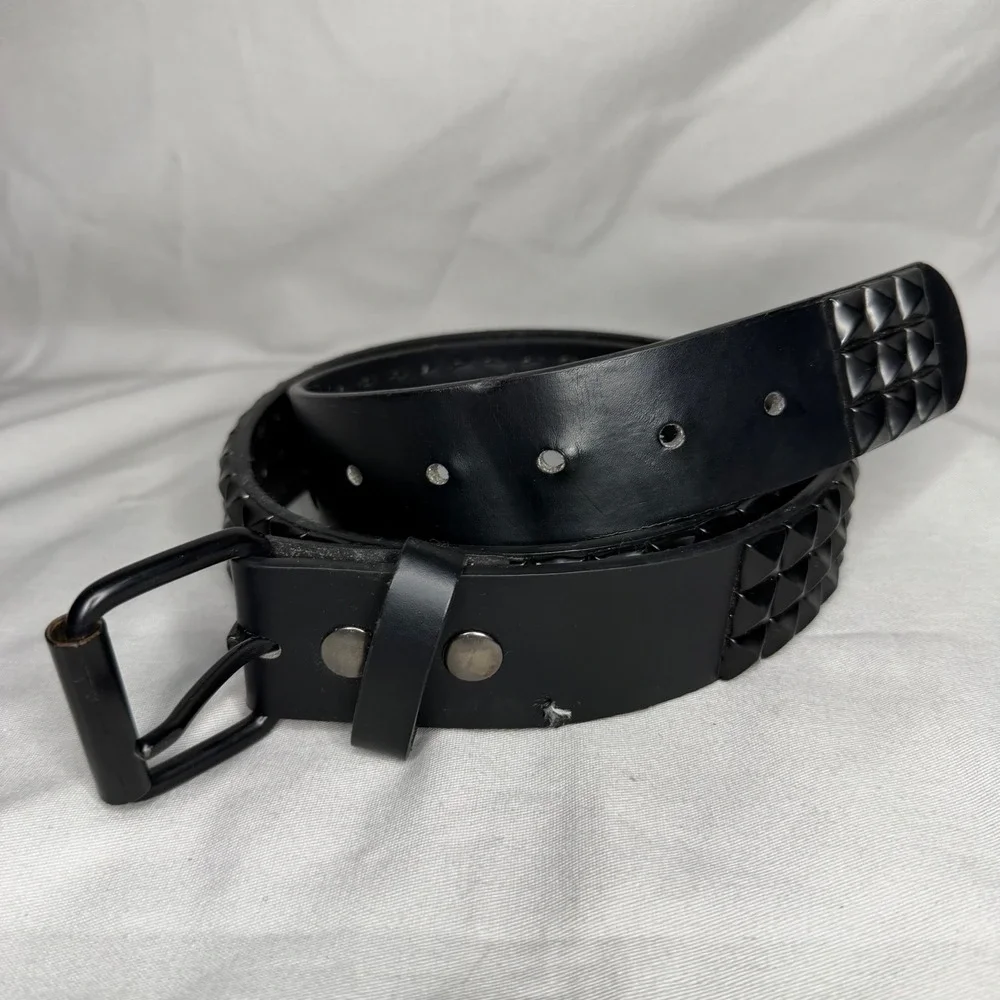 Vintage Hot Topic Mens Black Triple Row Pyramid Stud Belt Punk Goth Emo L 36-38